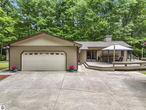 712 N South Long Lake Rd, Traverse City, MI 49685