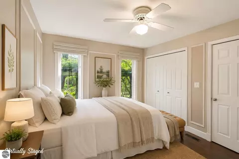 Bedroom - 9948 Harmony Dr, Interlochen, MI 49643 photo 2 of 4