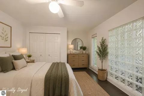 Bedroom - 9948 Harmony Dr, Interlochen, MI 49643 photo 3 of 4