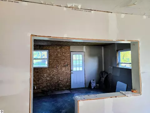 112 N 2nd St, Mesick, MI 49668 photo 7