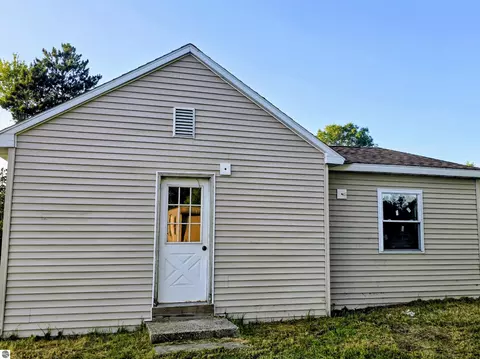 112 N 2nd St, Mesick, MI 49668 photo 16