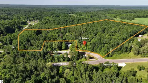 1010 Sharkey Rd, Traverse City, MI 49696