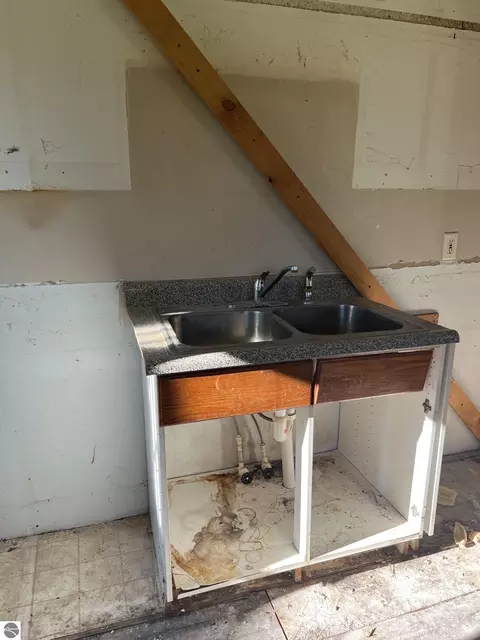 106 Webster St, Ithaca, MI 48847 photo 7