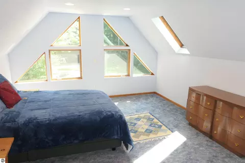 Bedroom - 4769 Feather Trl, Edmore, MI 48829 photo 7 of 12