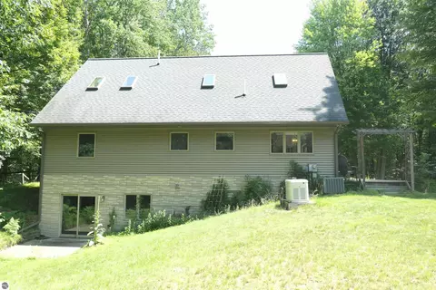Exterior - 4769 Feather Trl, Edmore, MI 48829 photo 2 of 6