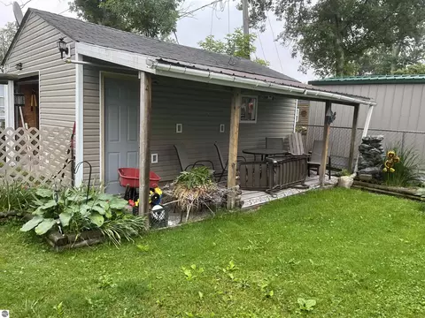 Exterior - 2157 Ash St, Standish, MI 48658 photo 2 of 6