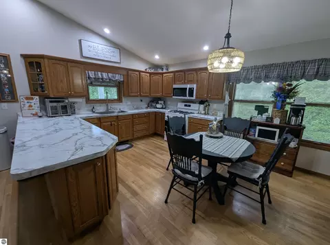 Kitchen - 387 N Huron, Au Gres, MI 48703 photo 2 of 8