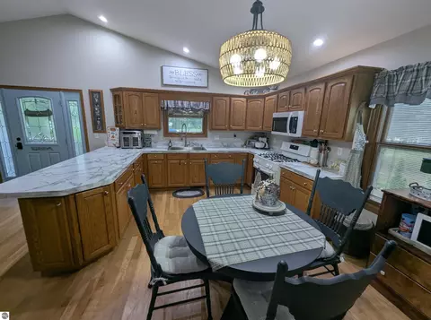 Kitchen - 387 N Huron, Au Gres, MI 48703 photo 4 of 8