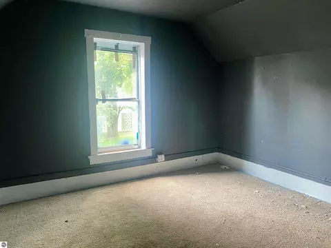 416 E Maple St, Mcbain, MI 49657 photo 8