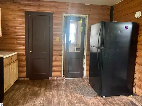 416 E Maple St, Mcbain, MI 49657 photo 4