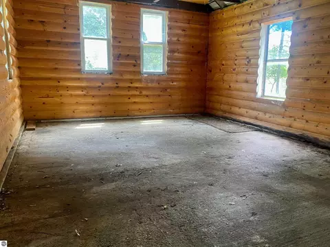 416 E Maple St, Mcbain, MI 49657 photo 6