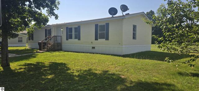 509 Spring Harbor Blvd #80, Springport, MI 49284