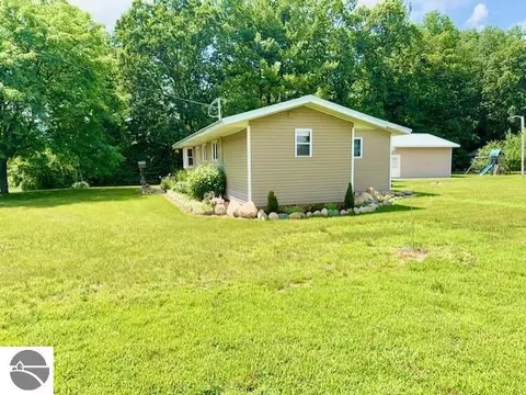 4721 E Sidney Rd, Stanton, MI 48888 photo 33