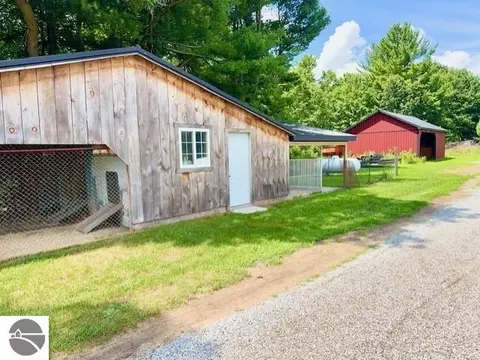 4721 E Sidney Rd, Stanton, MI 48888 photo 26