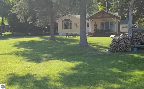 3631 Cedar Lake Rd, Greenbush, MI 48738