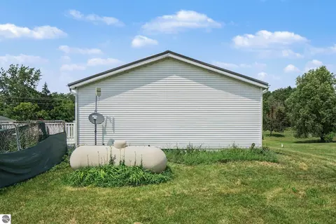 1448 E Walton Rd, Shepherd, MI 48883 photo 12
