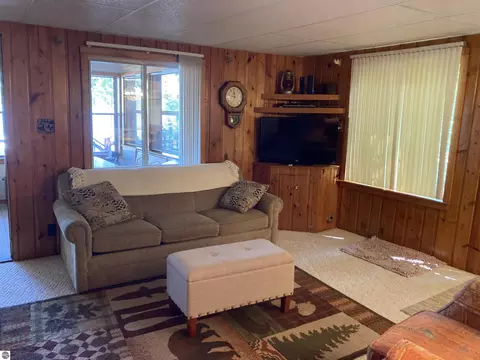 Living - 3945 Martin Rd, Lupton, MI 48635 photo 3 of 4