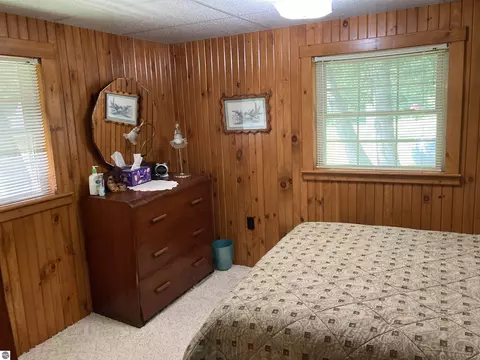 Bedroom - 3945 Martin Rd, Lupton, MI 48635 photo 1 of 3