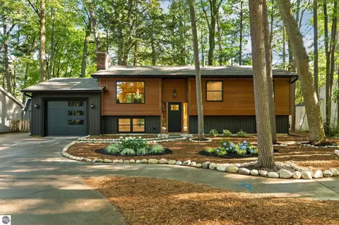 1620 E Front St, Traverse City, MI 49686