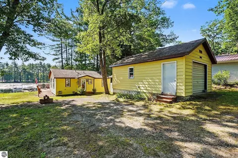 2086 Timber Trl, National City, MI 48748