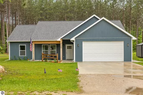 5125 NE Myers Rd, Kalkaska, MI 49646