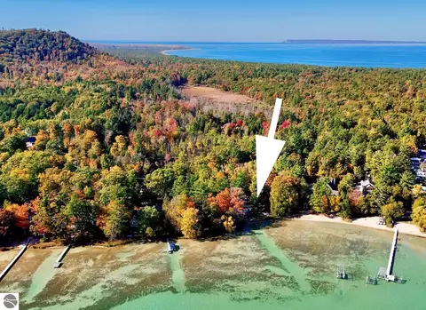 6439 S Sunset, Glen Arbor, MI 49636