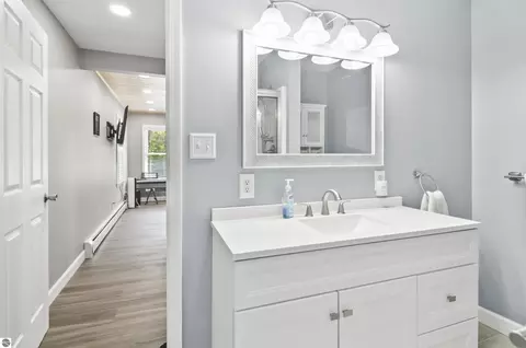 Bath - 6838 Williams Trl, Grayling, MI 49738 photo 2 of 4