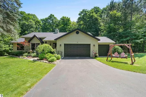 4490 Marykris Ln, Traverse City, MI 49685