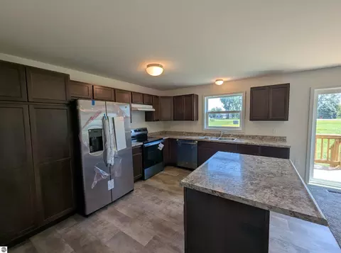 Kitchen - 257 Stern Dr, Au Gres, MI 48703 photo 4 of 4