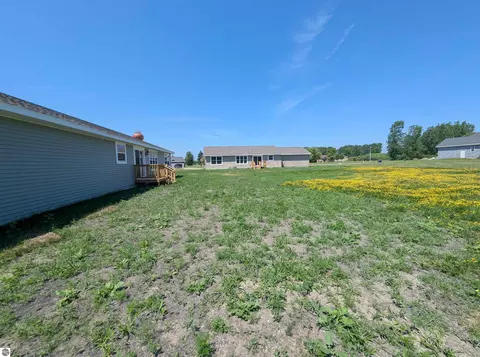 Exterior - 263 Stern Dr, Au Gres, MI 48703 photo 3 of 4