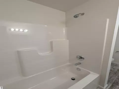 Bath - 268 Stern Dr, Au Gres, MI 48703 photo 6 of 6