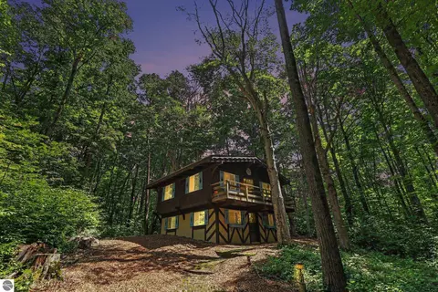 2774 Schafen Strasse, Bellaire, MI 49615