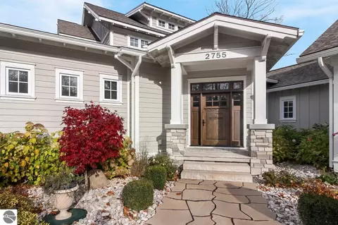 2755 Shore Wood Dr, Traverse City, MI 49686