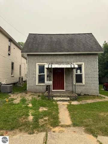 233 Second Ave, Manistee, MI 49660