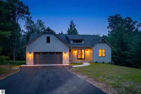 3494 Village Circle Dr, Traverse City, MI 49686
