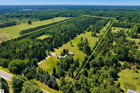 653 W Elder Rd, Mancelona, MI 49659