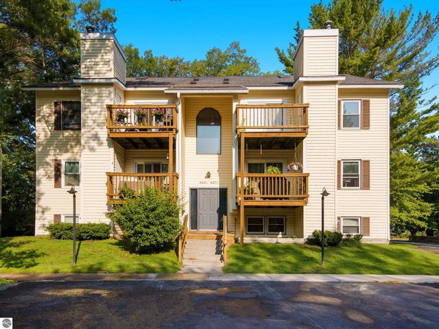 4263 Mitchell Creek Dr #2D, Traverse City, MI 49686