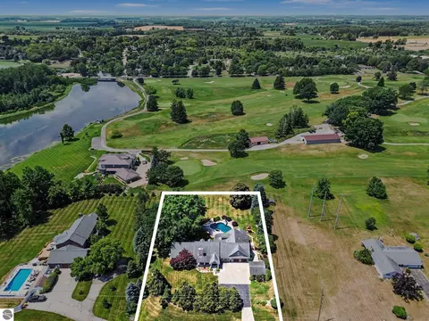 View/Area - 115 Golfside Dr, Alma, MI 48801 photo 8 of 13