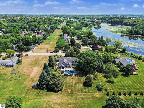 View/Area - 115 Golfside Dr, Alma, MI 48801 photo 1 of 13