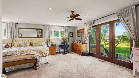 Bedroom - 115 Golfside Dr, Alma, MI 48801 photo 2 of 6