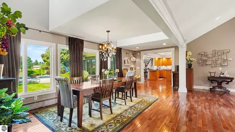 Dining - 115 Golfside Dr, Alma, MI 48801 photo 3 of 3