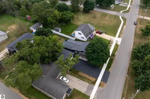 View/Area - 522 N 2nd St, Shepherd, MI 48883 photo 3 of 4