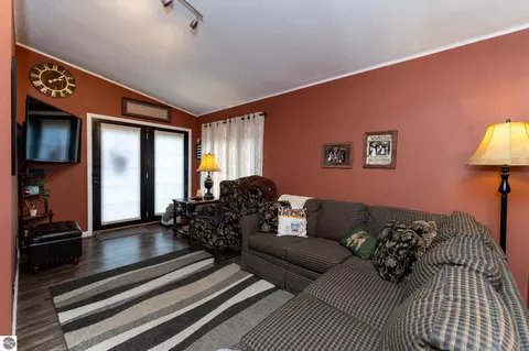 Living - 522 N 2nd St, Shepherd, MI 48883 photo 1 of 4