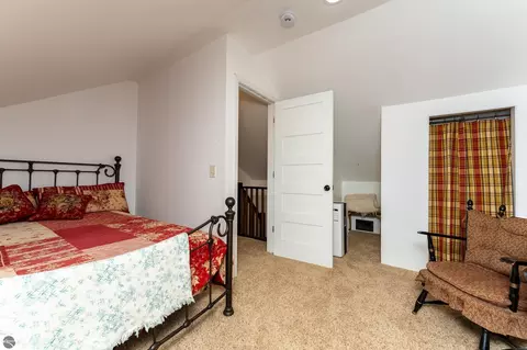Bedroom - 522 N 2nd St, Shepherd, MI 48883 photo 9 of 10
