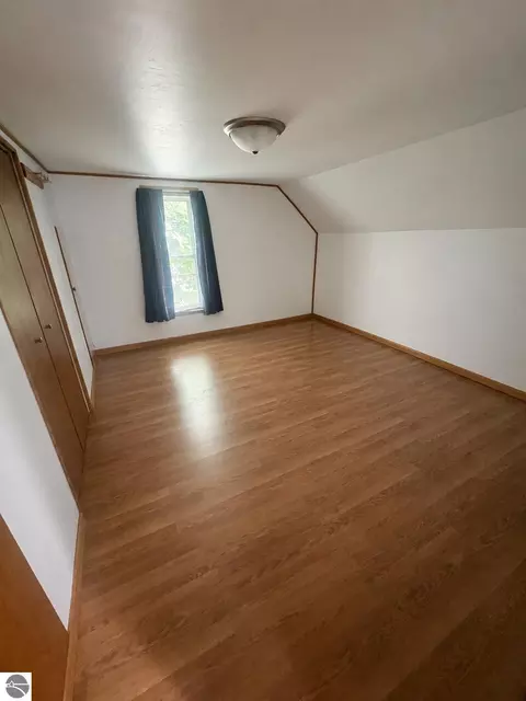 Bedroom - 910 E Arcada St, Ithaca, MI 48847 photo 3 of 4