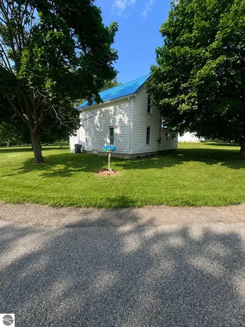 Other - 910 E Arcada St, Ithaca, MI 48847 photo 6 of 9