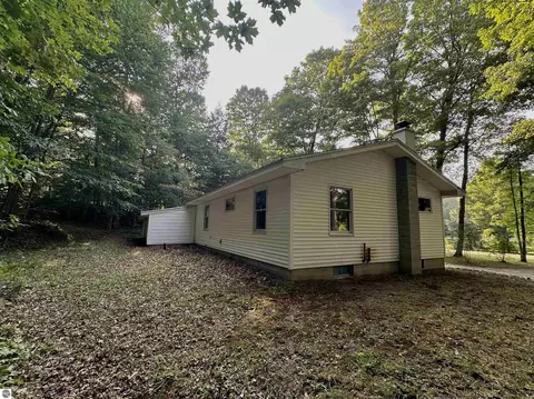 950 E Sullivan Woods, Cedar, MI 49621 photo 36