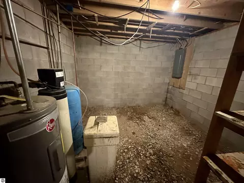 950 E Sullivan Woods, Cedar, MI 49621 photo 26