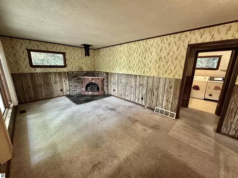 950 E Sullivan Woods, Cedar, MI 49621 photo 10