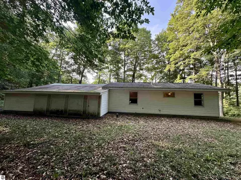 950 E Sullivan Woods, Cedar, MI 49621 photo 35